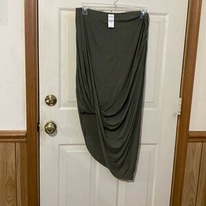 Express Women’s Skirt Large NWT